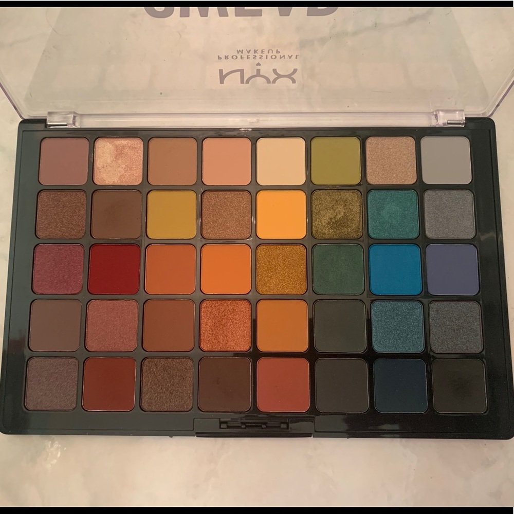 NYX Swear by it palette